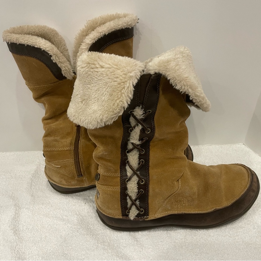 North Face Tan and Cream Winter Primaloft Boots with Cozy Sherpa Lining